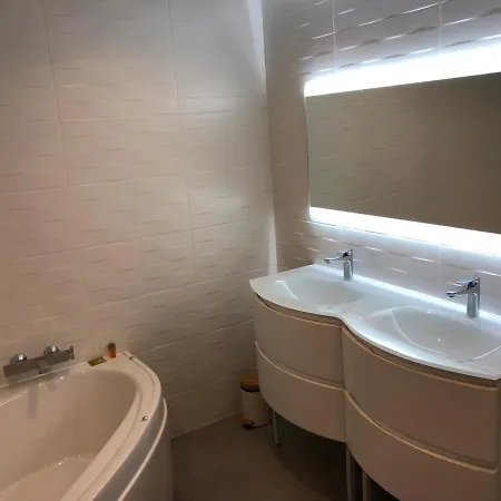דירה : 10km Metz - Renove Duplex 75m2 - Proximite A31 Et Toutes Commodites *