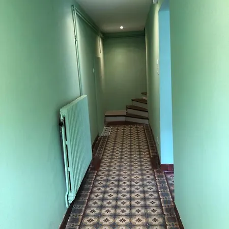 : 10km Metz - Renove Duplex 75m2 - Proximite A31 Et Toutes Commodites *