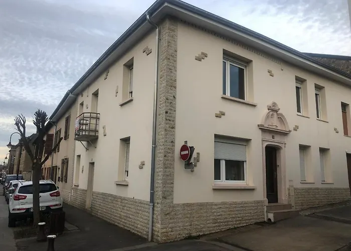 Apartmán : 10km Metz - Renove Duplex 75m2 - Proximite A31 Et Toutes Commodites *